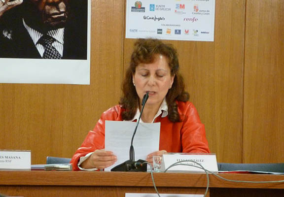 Elsa González, presidenta de la FAPE. Foto de la Asociación de la Prensa de Alicante.